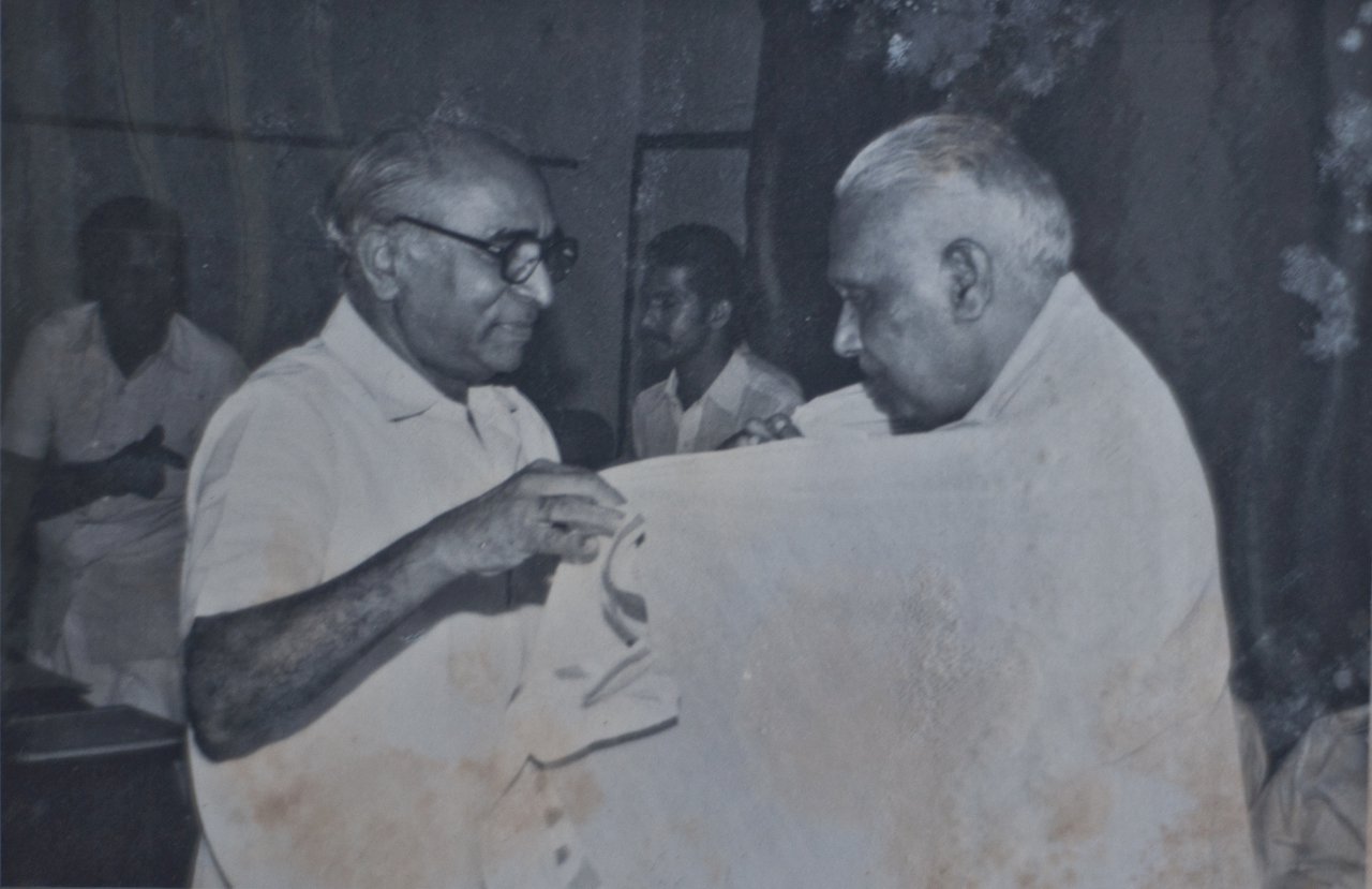 Haripad Ramakrishnan & Hon Minister T K Ramakrishnan Photo by Balachandran Pillai