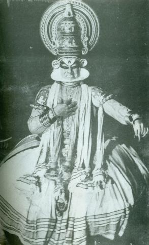 Kalamandalam Krishnan Nair as Nalan