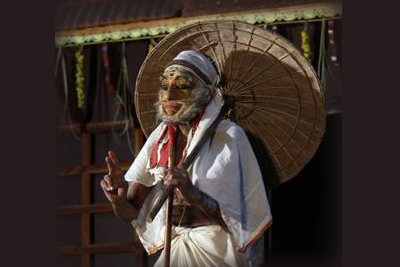 Nelliyode Vasudevan Namboothiri as Kuchelan (Photo: Jawaharji K.)