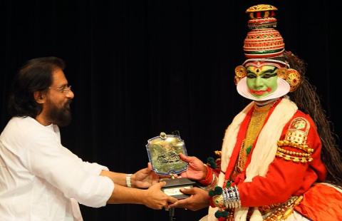 Sadanam Rasheed Receiving award from KJ Yesudas. Photo from his FB profile