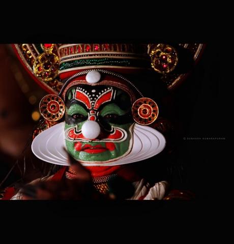 ഇഞ്ചക്കാട്ട്‌ രാമചന്ദ്രന്‍ പിള്ളയുടെ കത്തി വേഷം (ഫോട്ടോ: സുഭാഷ് കുമാരപുരം)