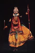 Padma Shri Vazhenkada Kunchu Nair as Sri Raman